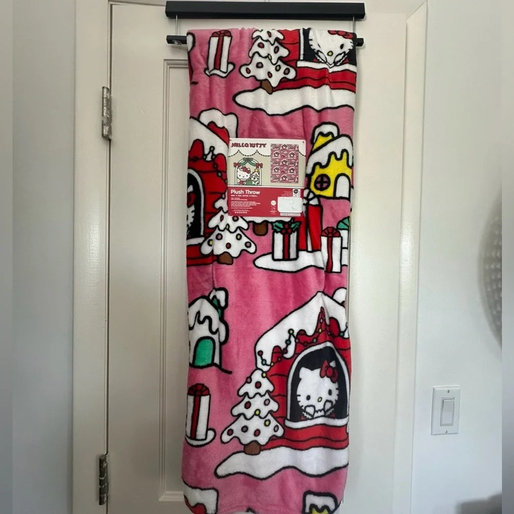 New Hello Kitty Christmas Pink Cabin House Plush Throw Blanket 50” x 70”
